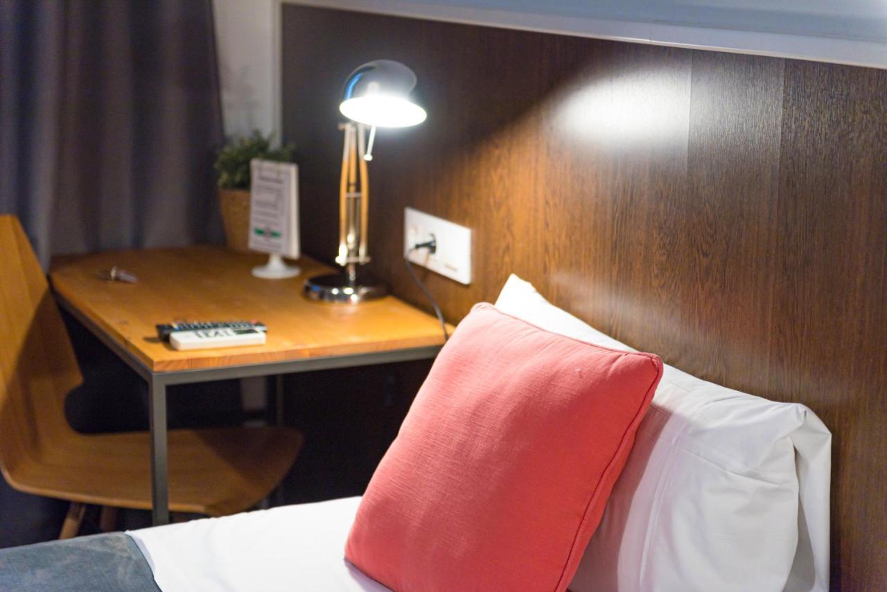 Traveller House 7 Bedroom Apartment Barcelona Eksteriør bilde