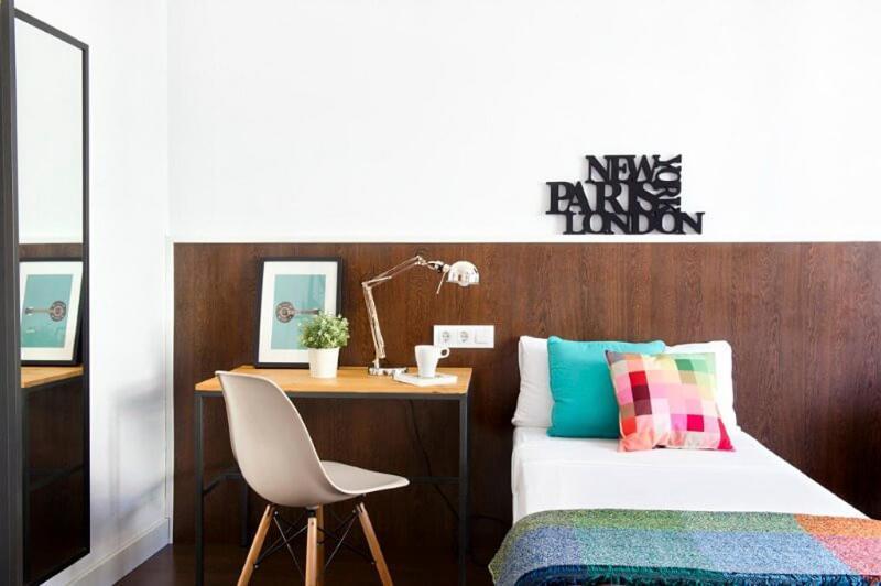 Traveller House 7 Bedroom Apartment Barcelona Eksteriør bilde