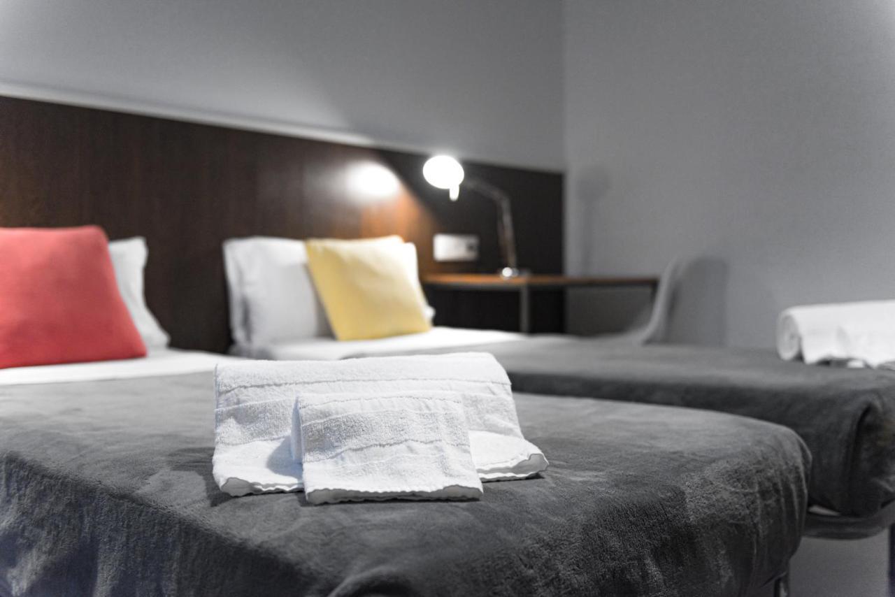 Traveller House 7 Bedroom Apartment Barcelona Eksteriør bilde