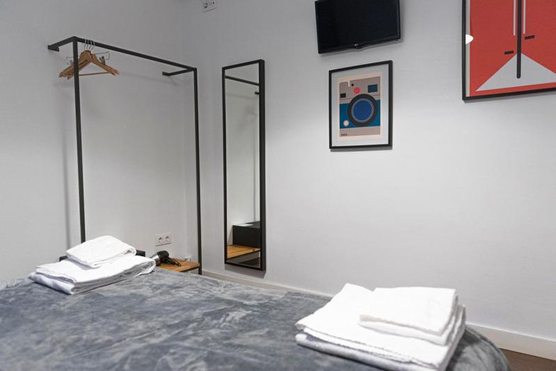 Traveller House 7 Bedroom Apartment Barcelona Eksteriør bilde